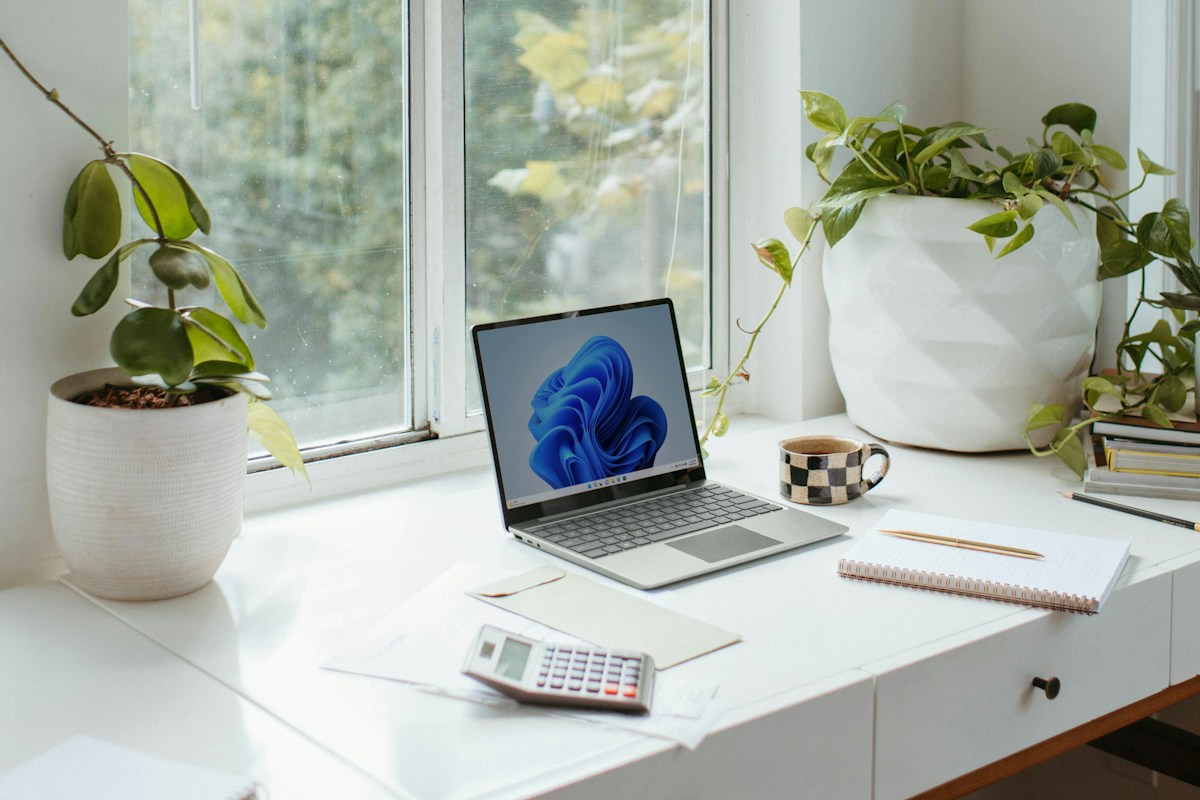 12 Simple Ways to Make Your Laptop Battery Last Longer